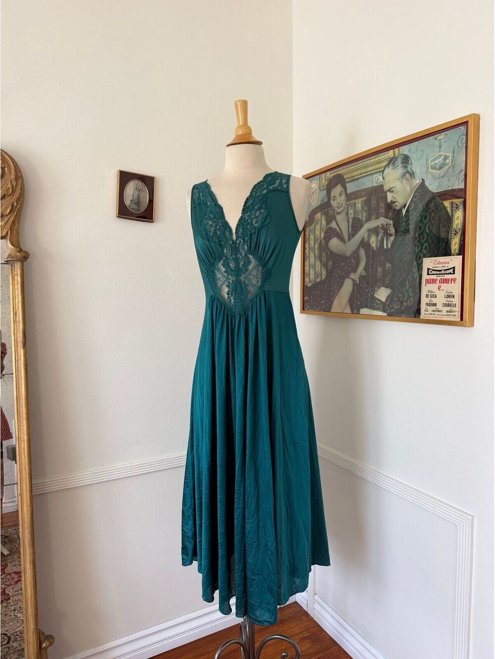 vintage vanity fair nightgown